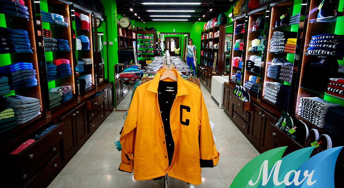 Interior de la tienda Mar Moda